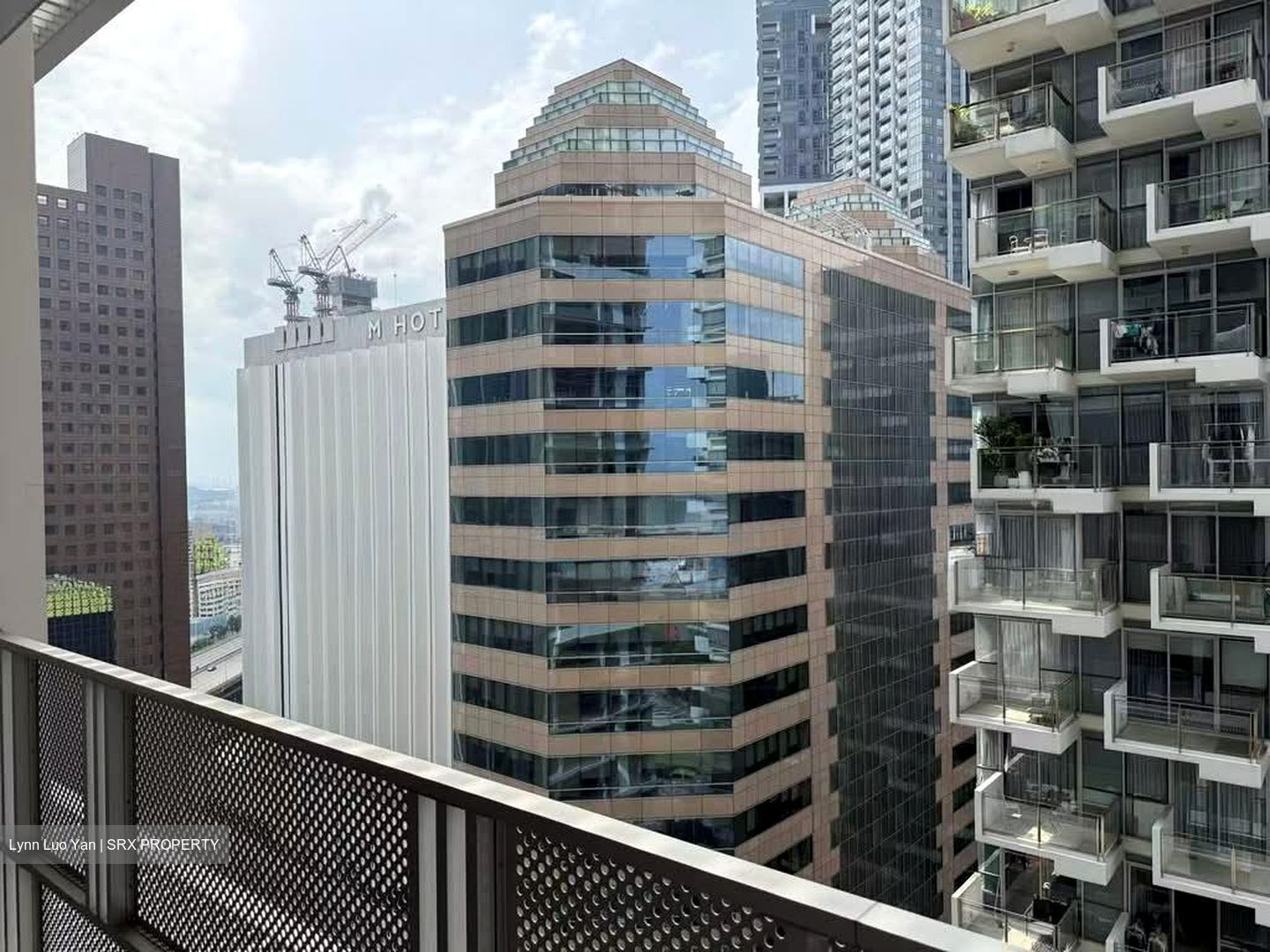 Eon Shenton (D2), Office #612394551